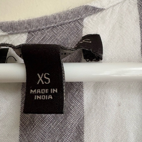 Banana Republic Striped Drawstring Romper Grey/White pockets size XS - Picture 3 of 3